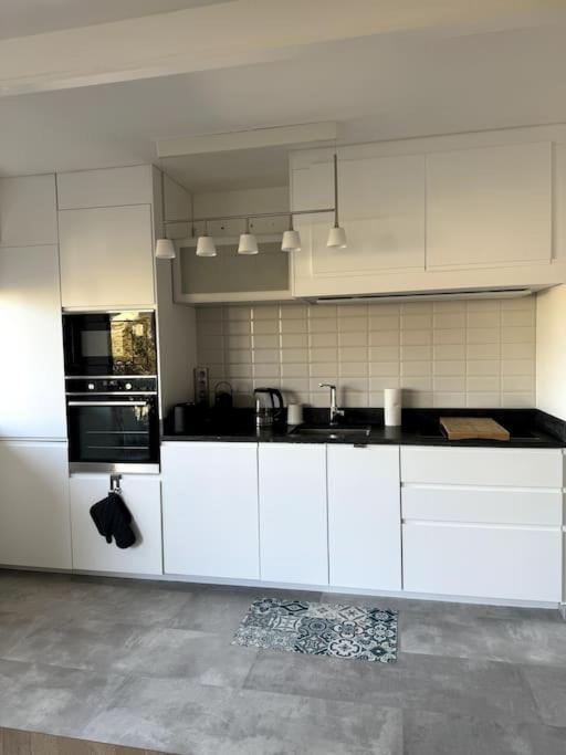 Appartement Neuf Avec Balcon Et Parking Prive Caen Exterior foto